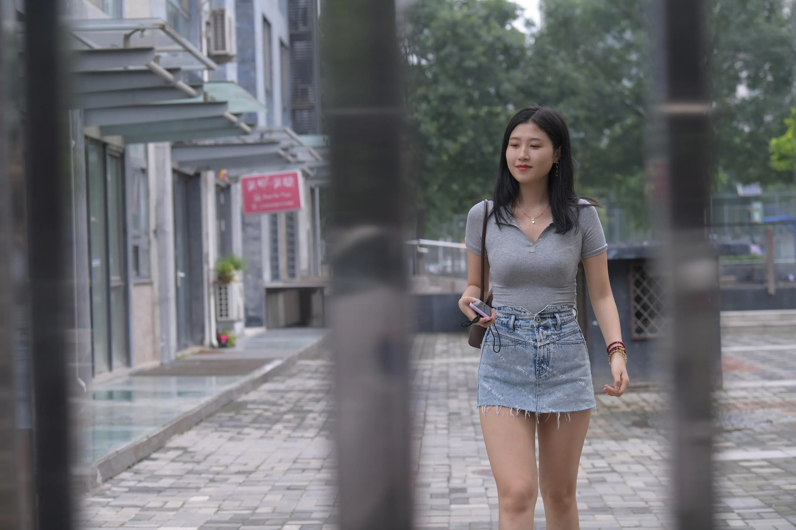 魔镜街拍 NO.169 一只麋鹿摄影-牛仔短裙美女 [235P]插图4